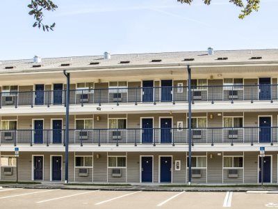 Hotel Suburban North I-4 2*